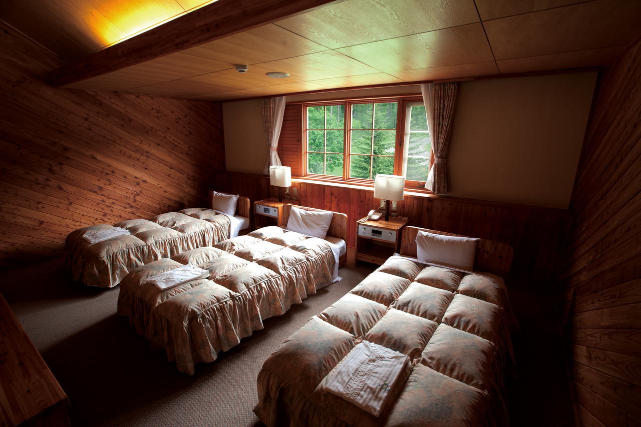 Log Hotel Larch Lake Kanayama Minamifurano Room photo