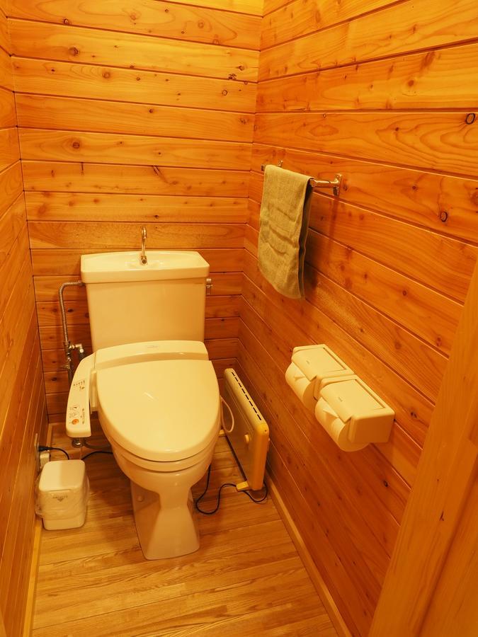 Log Hotel Larch Lake Kanayama Minamifurano Room photo