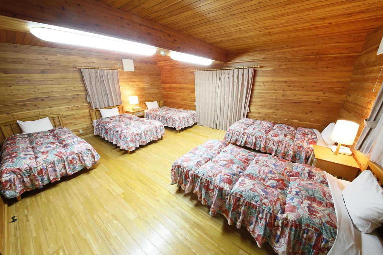 Log Hotel Larch Lake Kanayama Minamifurano Room photo