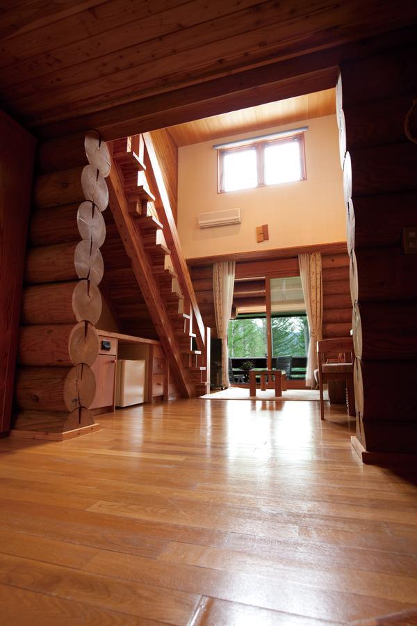 Log Hotel Larch Lake Kanayama Minamifurano Room photo