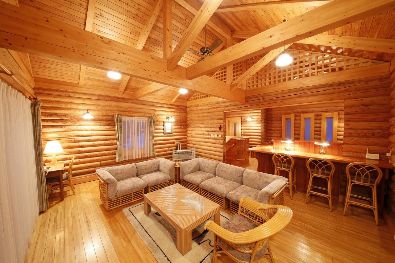 Log Hotel Larch Lake Kanayama Minamifurano Room photo