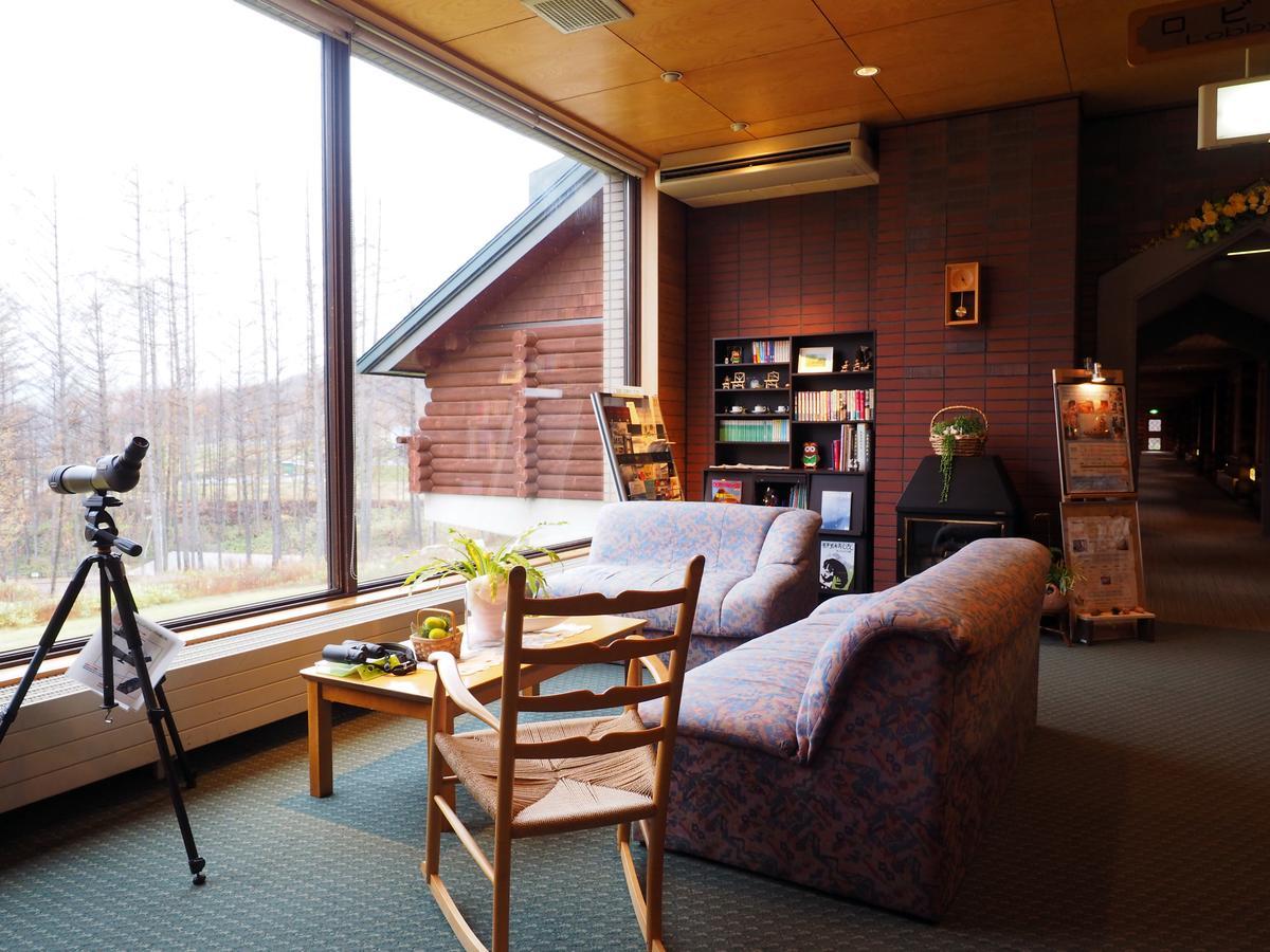 Log Hotel Larch Lake Kanayama Minamifurano Exterior photo